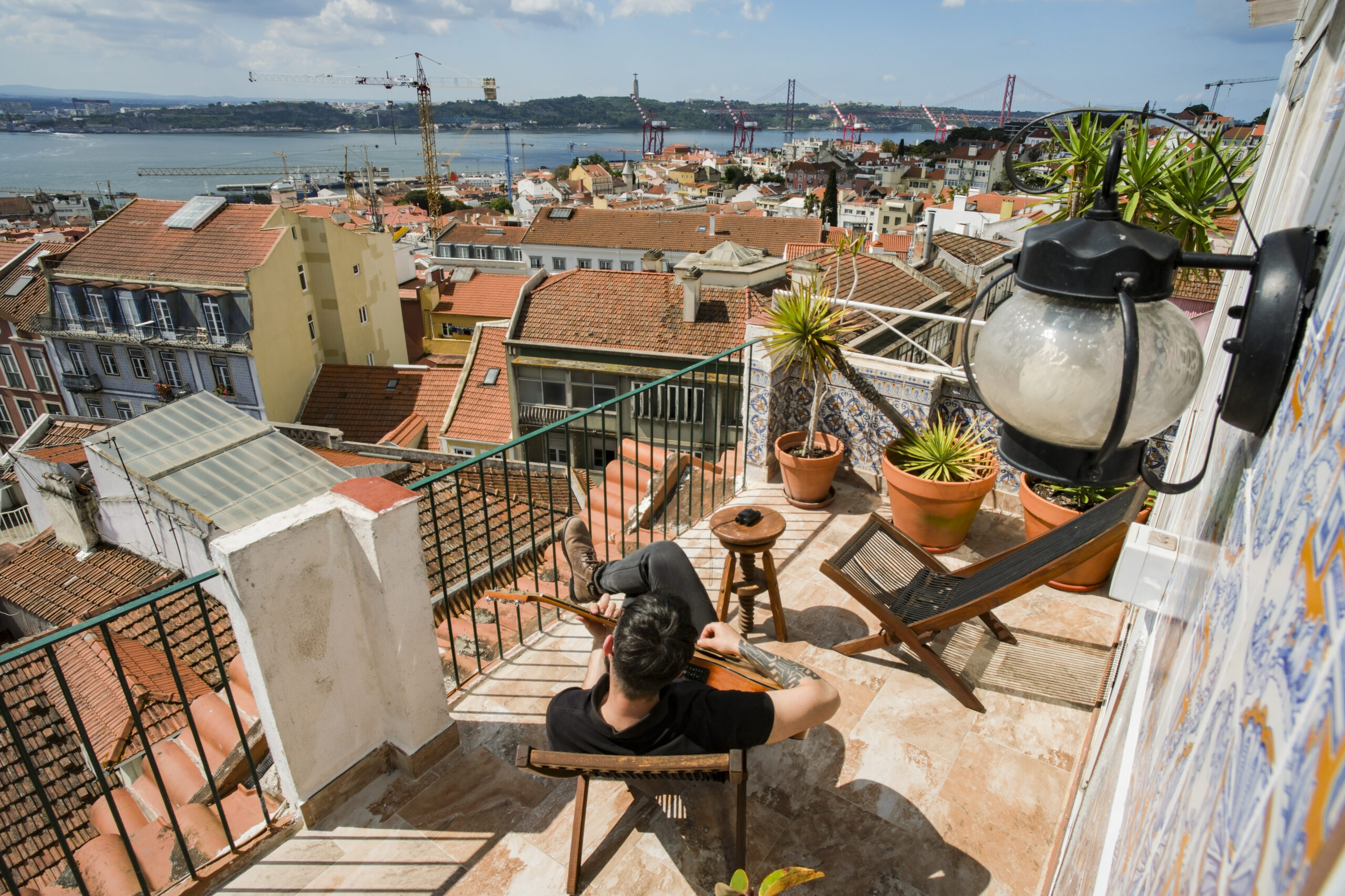 Affordable Winter Room Rentals in Lisbon